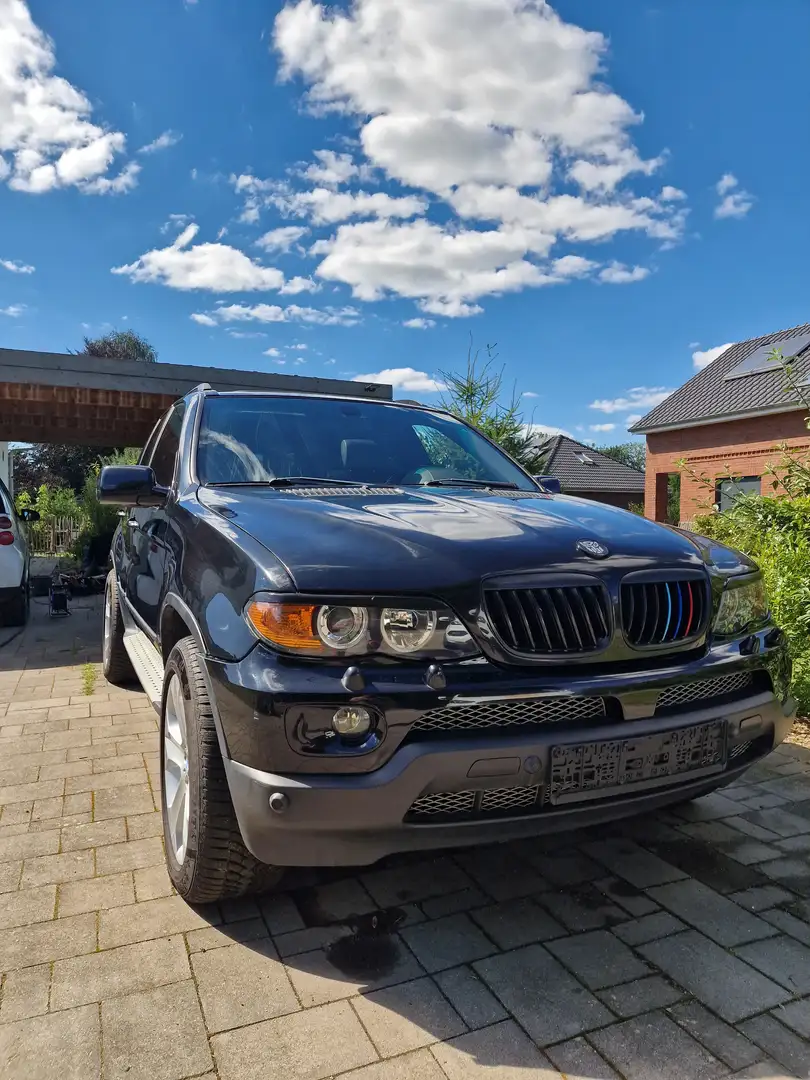 BMW X5 E53 4.4i Schwarz - 1