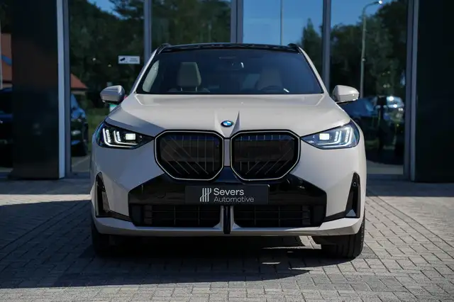 BMW X3 view 7