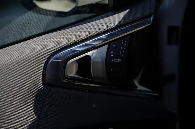 BMW X3 view 22