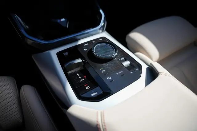 BMW X3 view 18