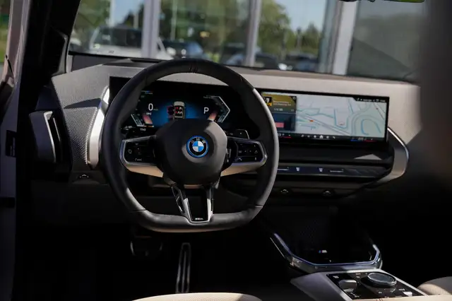 BMW X3 view 9