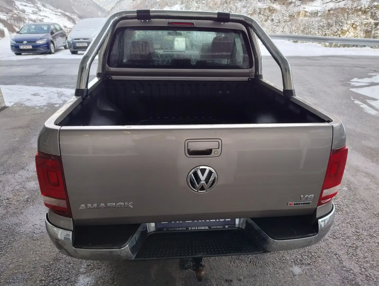 Volkswagen Amarok 4Motion 3.0 TDI Aventura Amarillo - 2