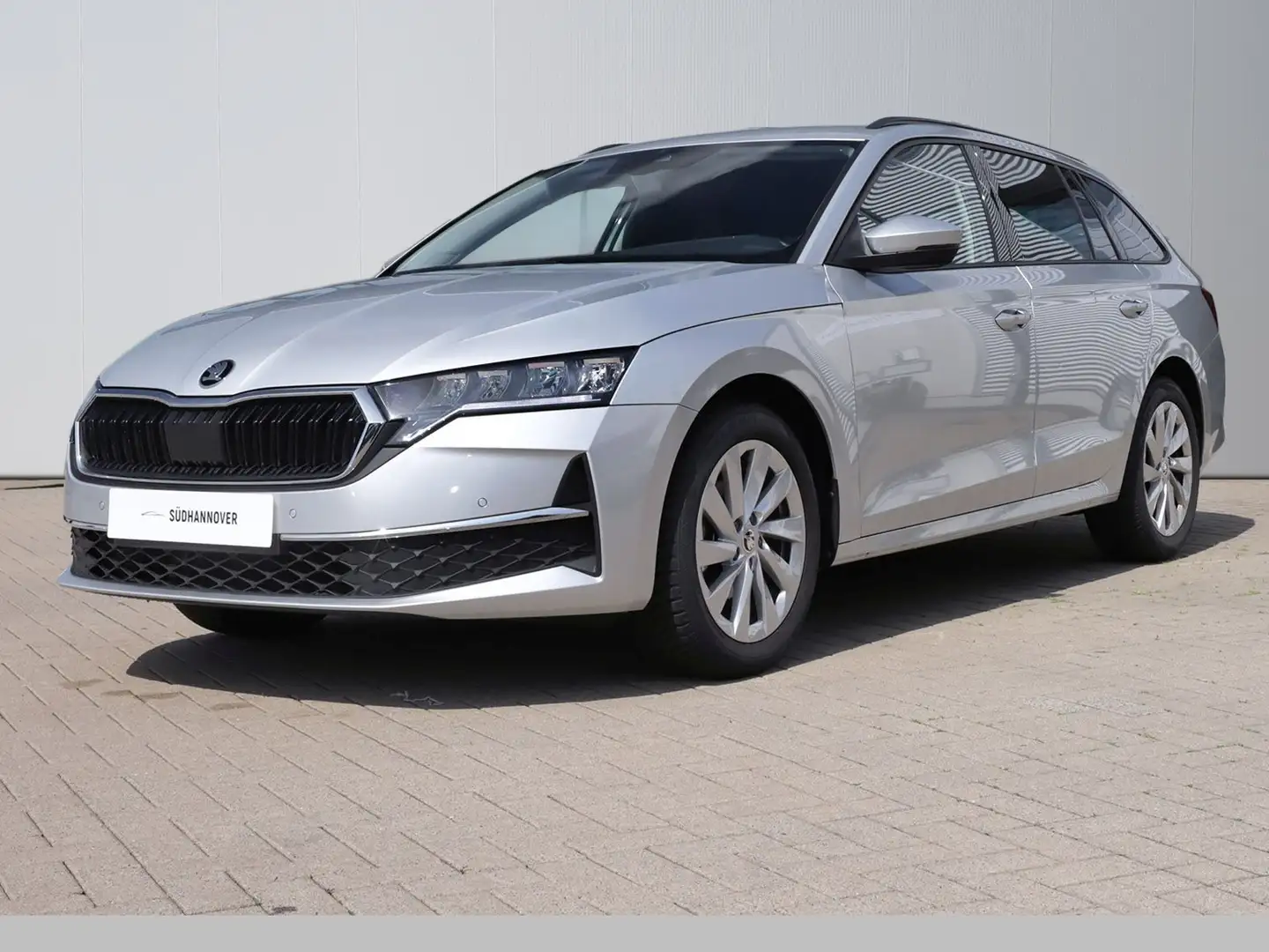 Skoda Octavia Combi Selection 1.5 TSI NAVI+LED+SHZ+PDC Silber - 1