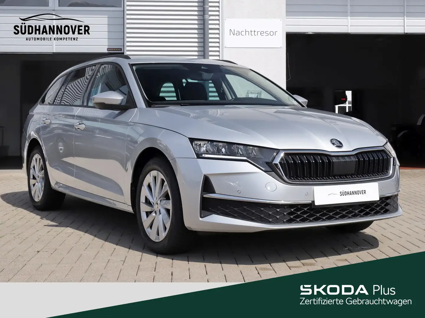 Skoda Octavia Combi Selection 1.5 TSI NAVI+LED+SHZ+PDC Zilver - 2