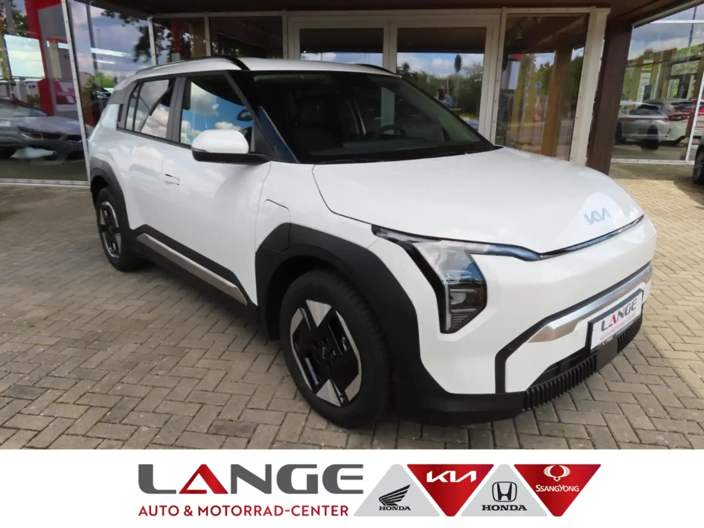 Kia EV3 150 kW Earth 81.4 EARTH WIC BUS Navi Digitales Coc Weiß - 1