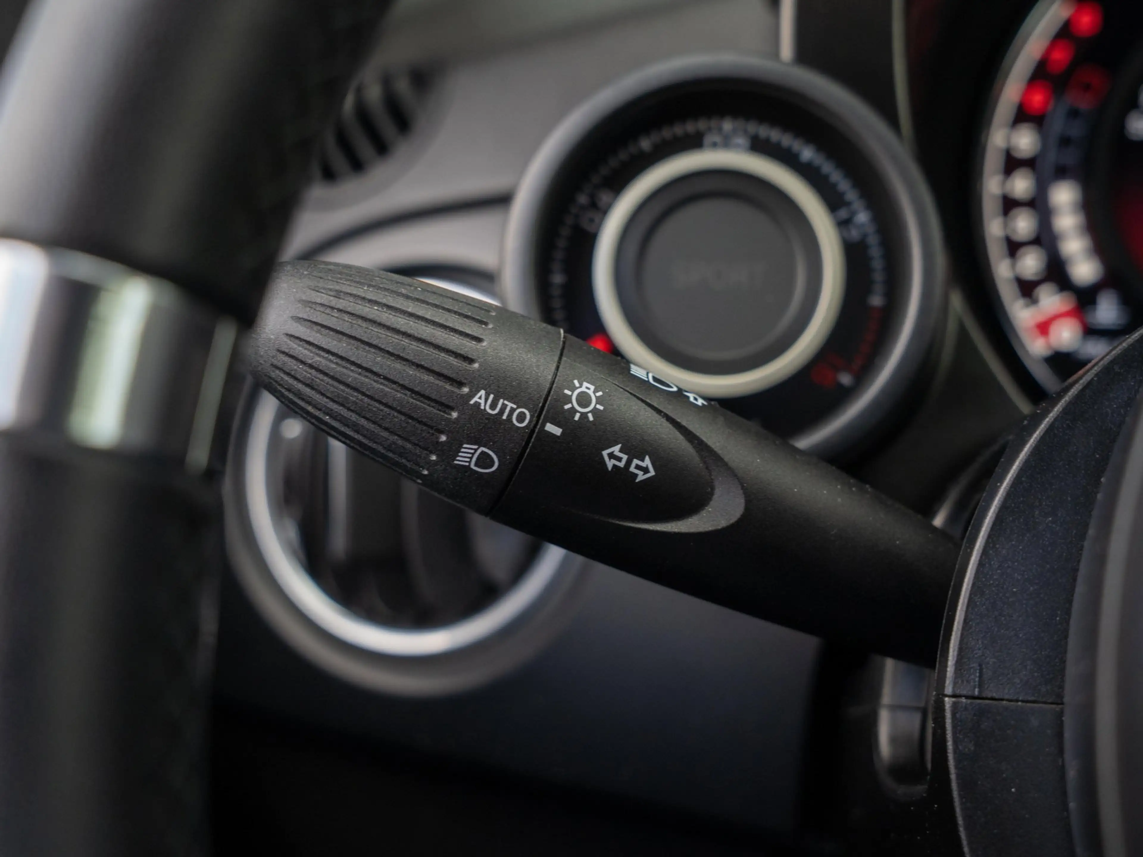 Abarth 595 Turismo 1.4 T-Jet | Xenon | Beats | Dimond Stitching — photo 15