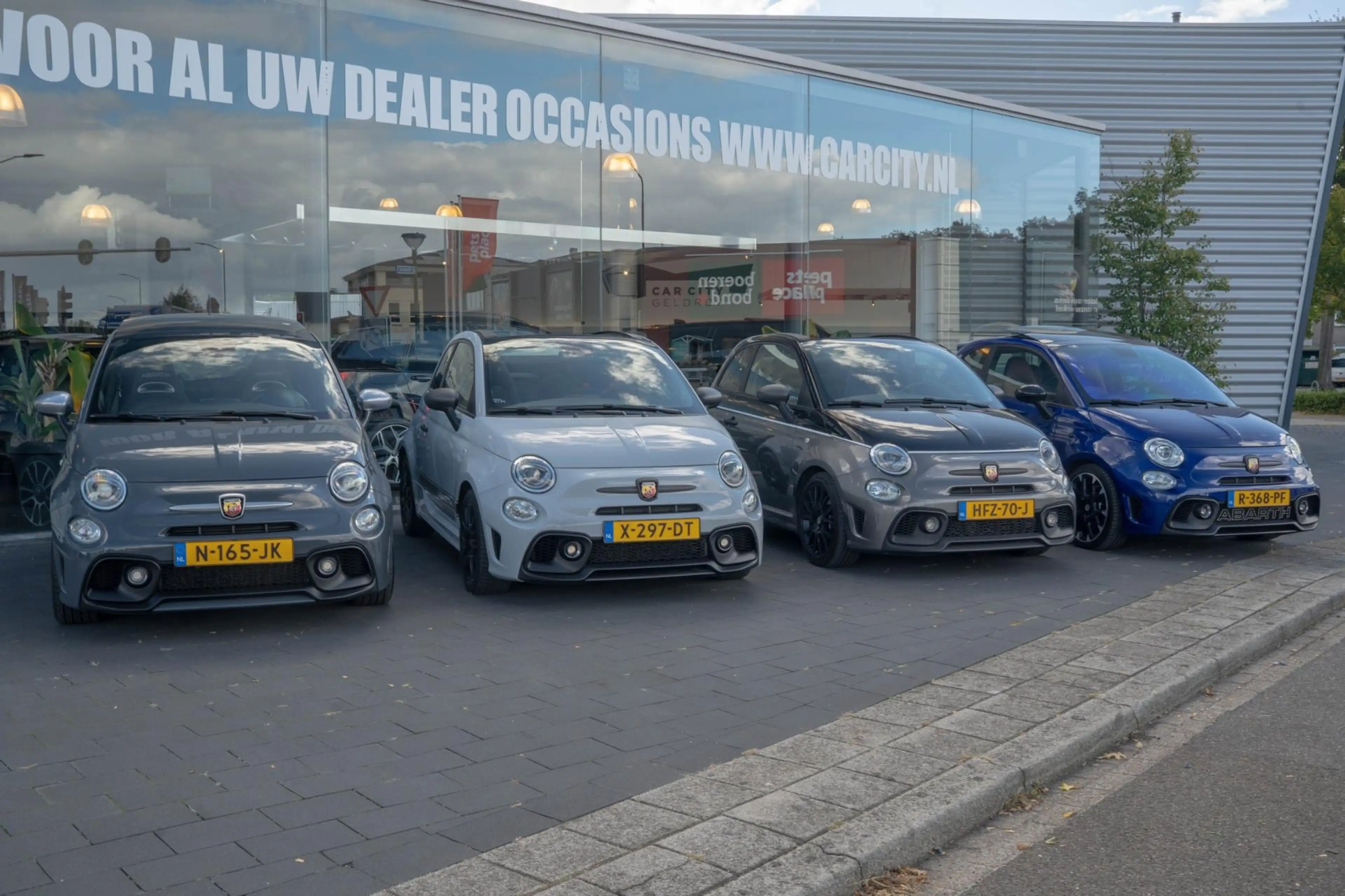 Abarth 595 Turismo 1.4 T-Jet | Xenon | Beats | Dimond Stitching — photo 30