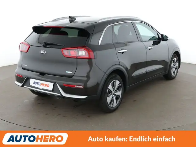 Kia Niro view 6