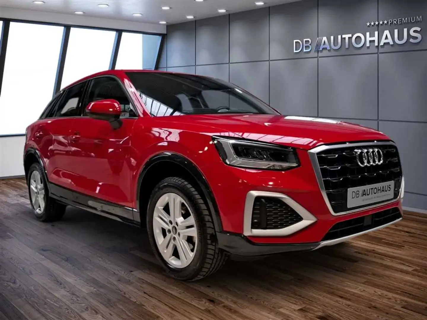 Audi Q2 advanced 30 1.0 TFSI Rojo - 2
