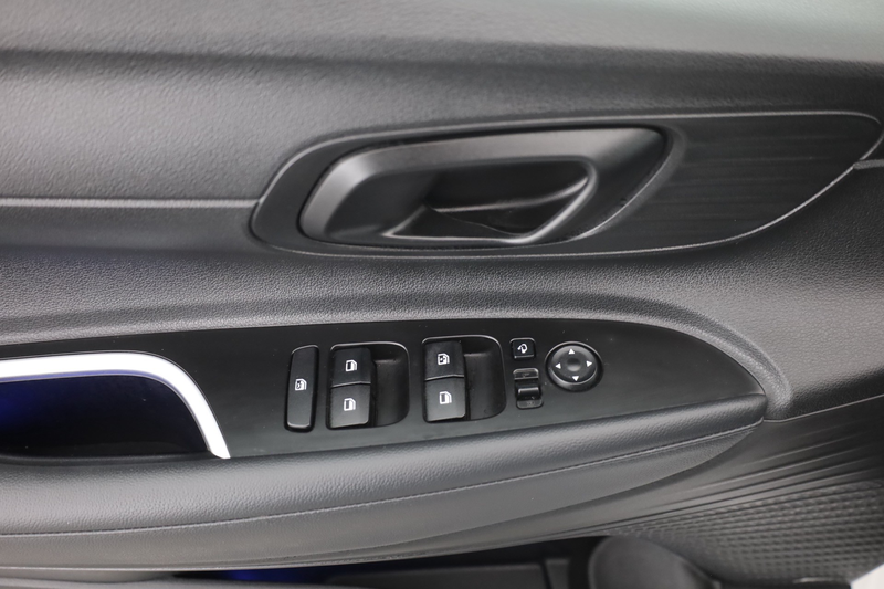 Hyundai i20 1.0 T-GDI Navi Sitzheizung Virtual Cockpit — photo 23