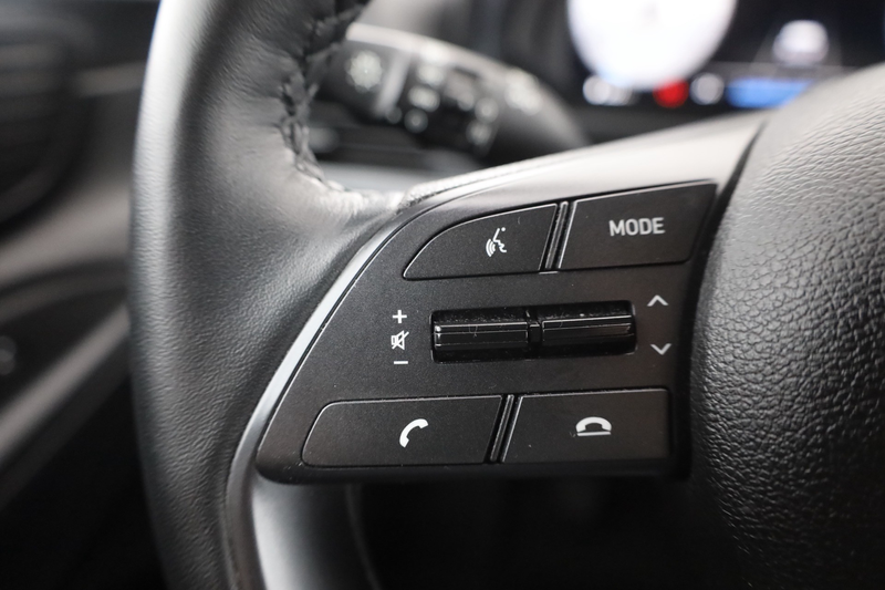 Hyundai i20 1.0 T-GDI Navi Sitzheizung Virtual Cockpit — photo 17