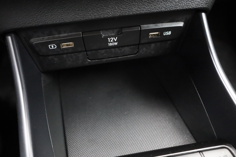 Hyundai i20 1.0 T-GDI Navi Sitzheizung Virtual Cockpit — photo 13