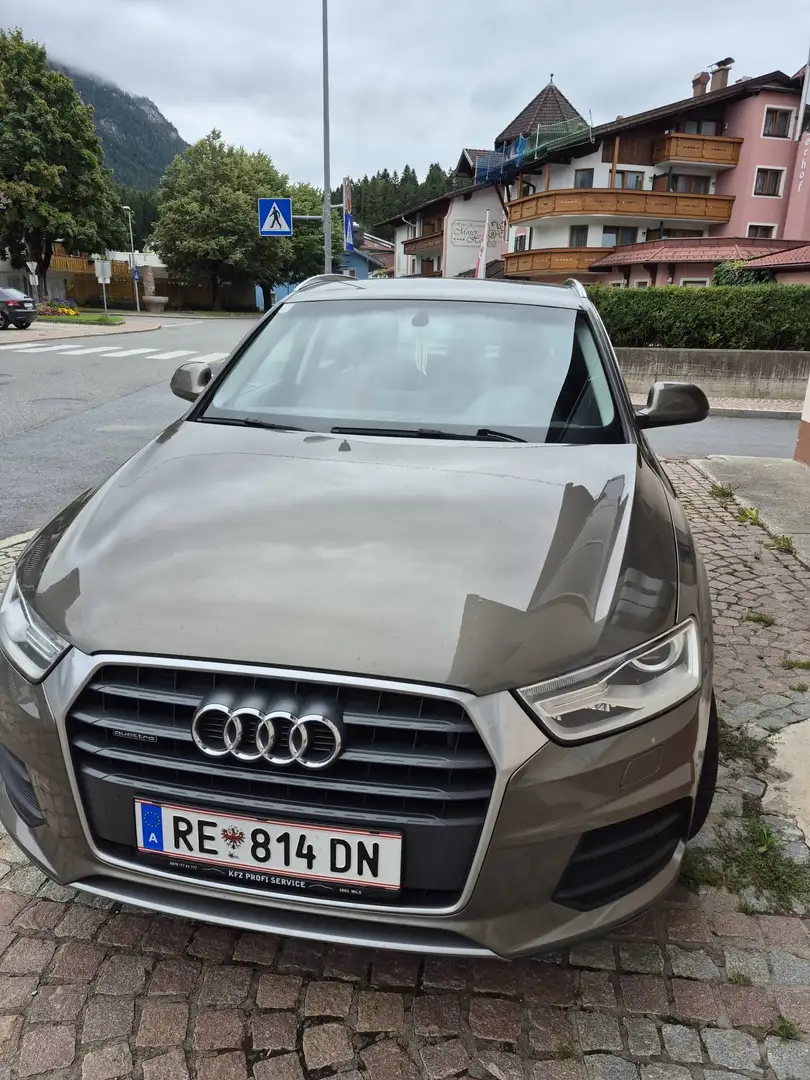 Audi Q3 2,0 TDI Design quattro - 2