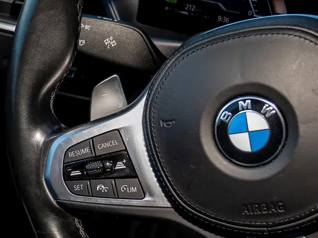BMW 3 Series view 13