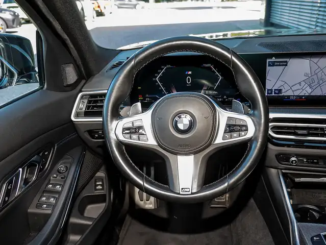 BMW 3 Series view 10
