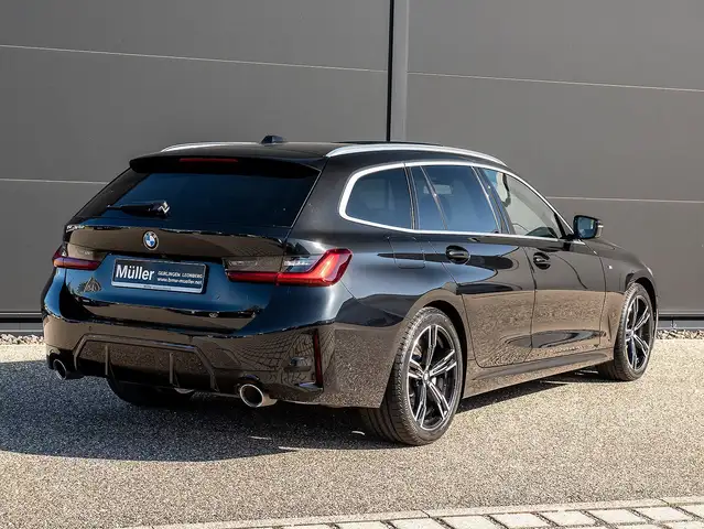 BMW 3 Series view 2