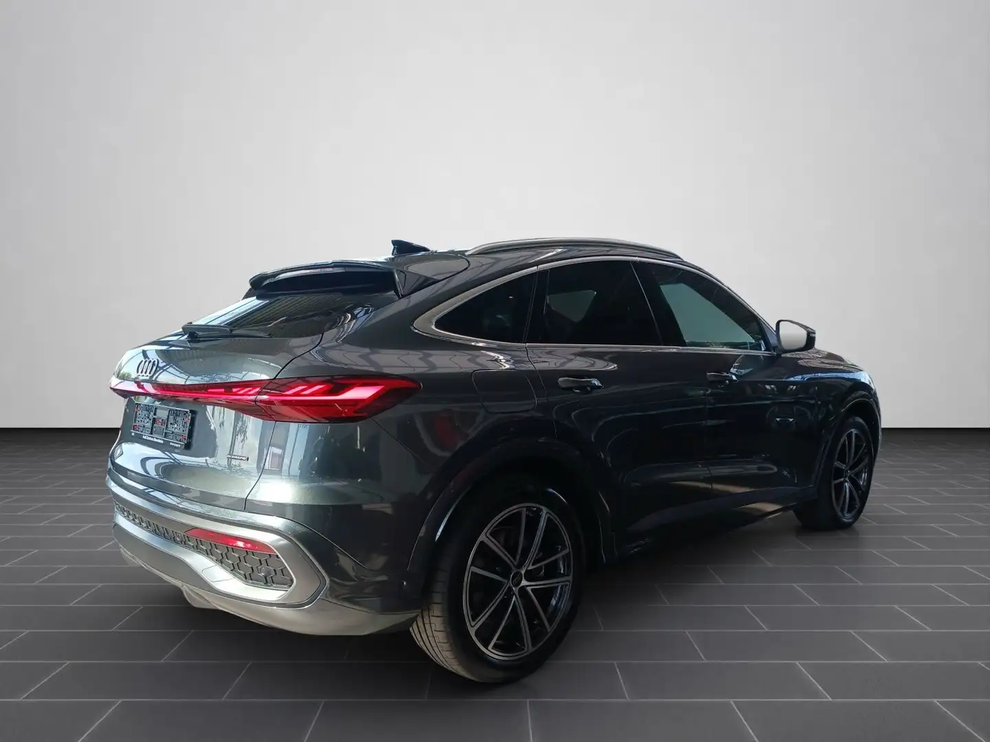 Audi Q5 TDI quattro 150 kW S tronic Adaptiv Grau - 2