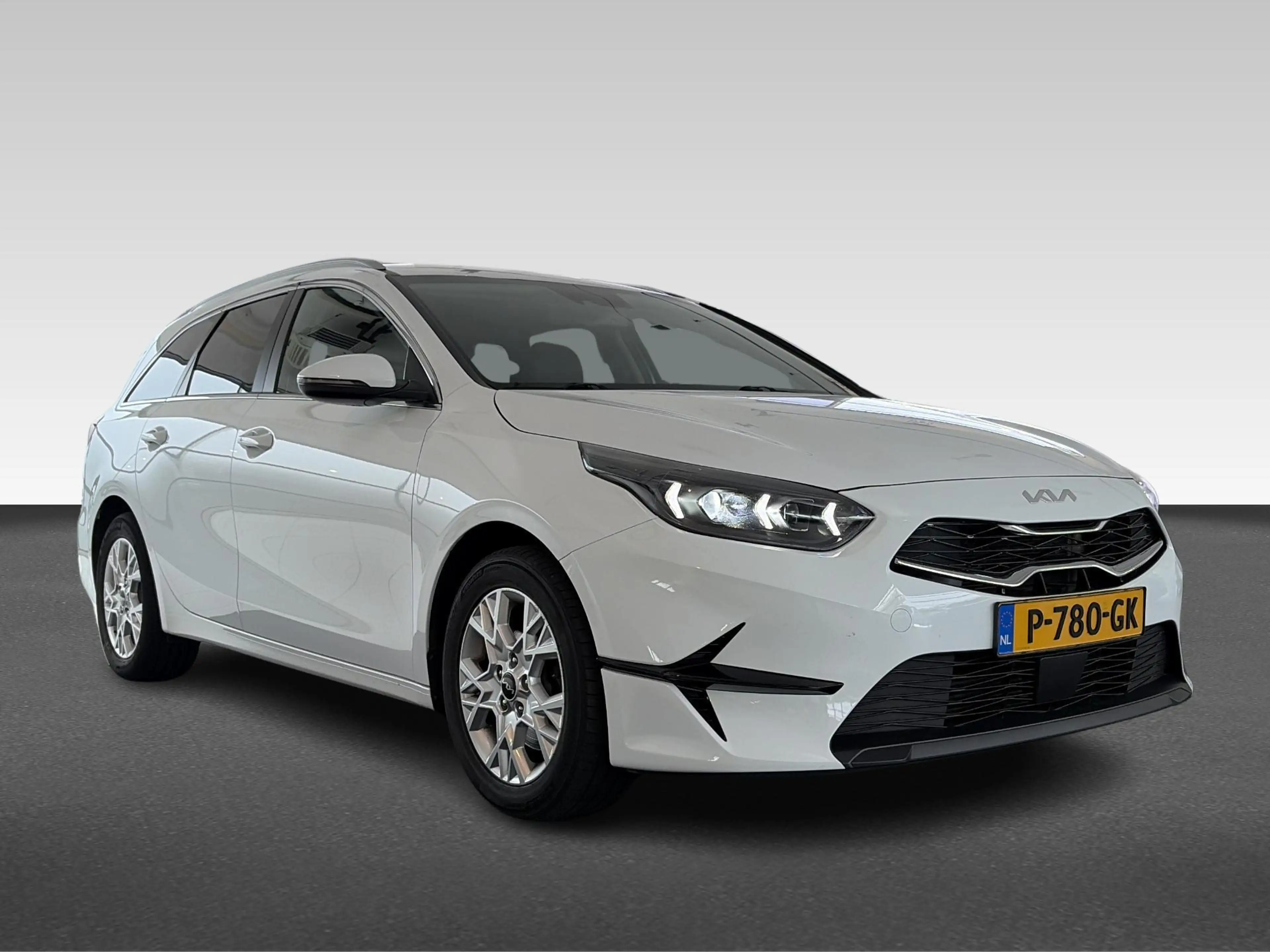 Kia Ceed SW / cee'd SW Sportswagon 1.0 T-GDi MHEV DynamicPlusLine — photo 8