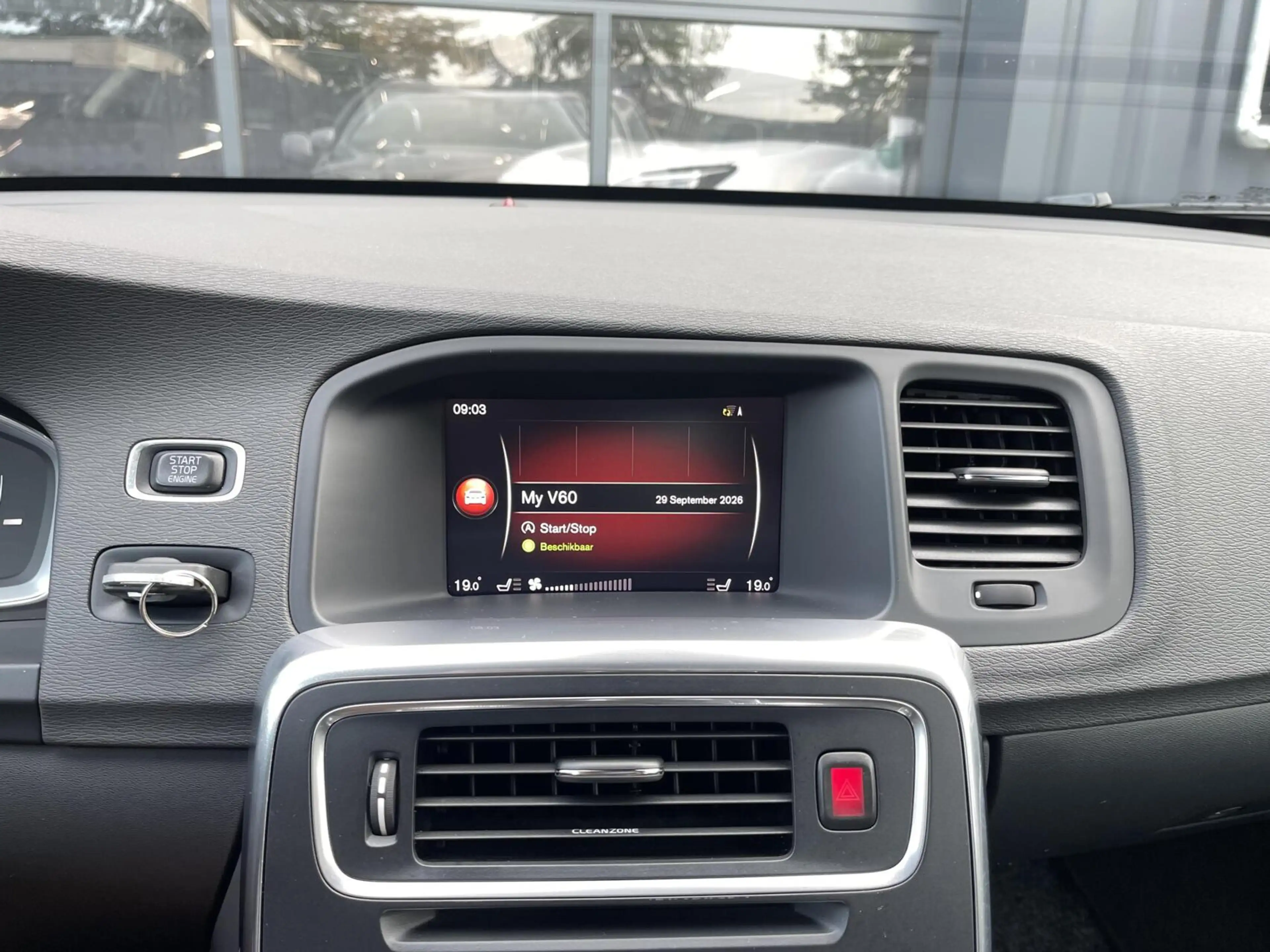 Volvo V60 2.0 D4 R-Design AUTOMAAT|CAMERA|NAVIGATIE|STOELVER — photo 26