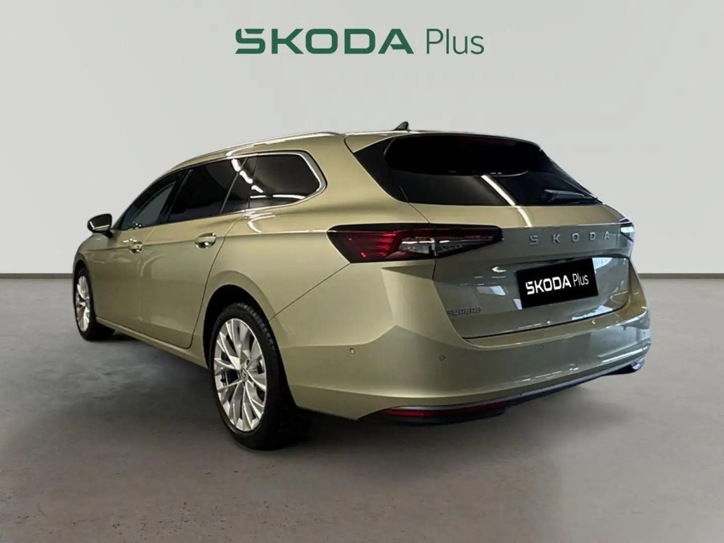 Skoda Superb Combi 2.0 TDI L&K 4x4 DSG 142kW Jaune - 2