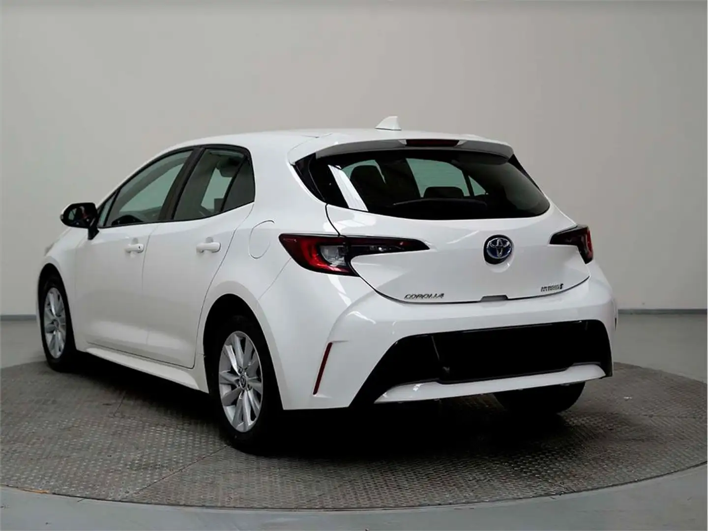 Toyota Corolla 140H Active Plus - 2