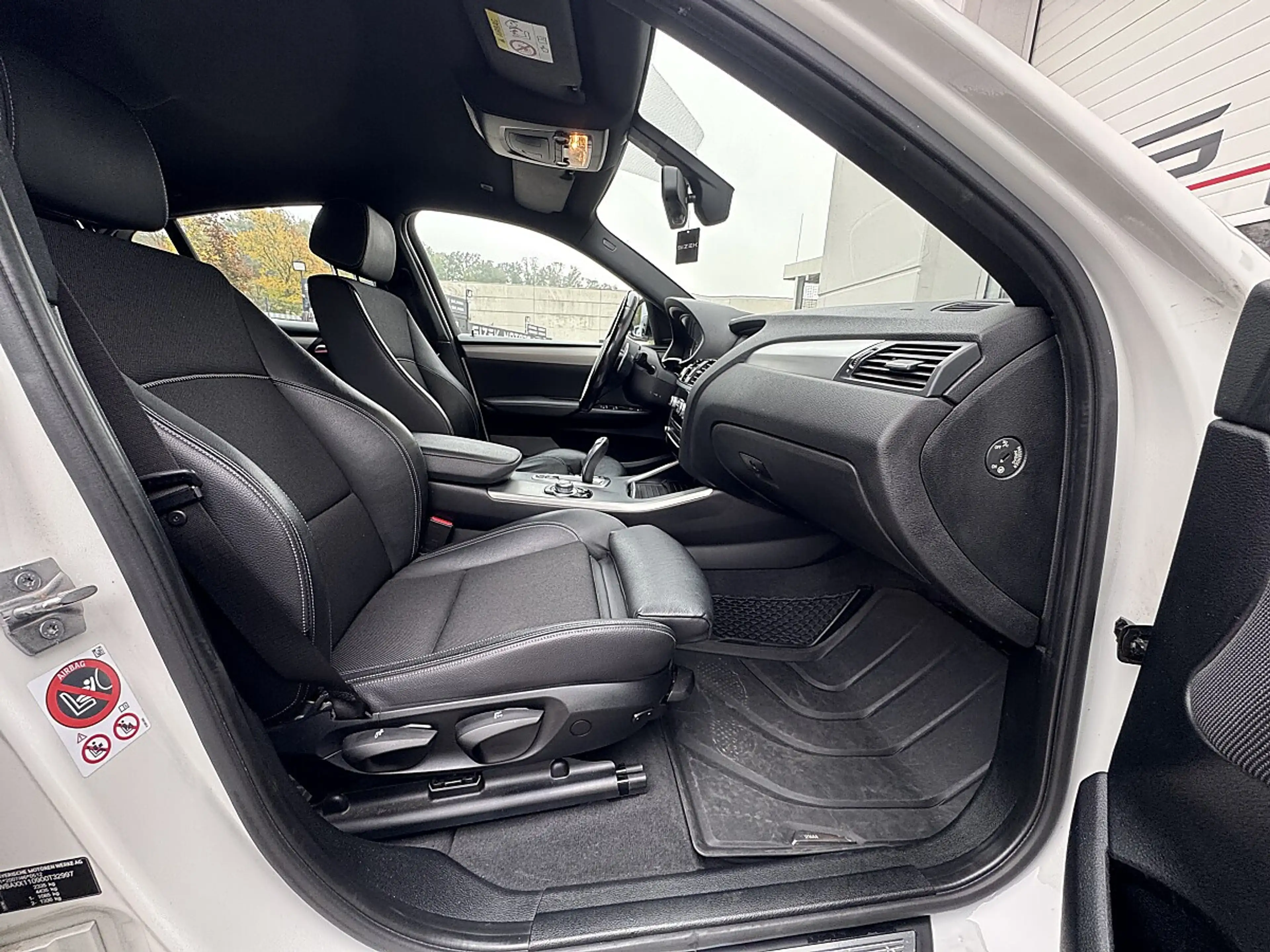BMW X4 xDrive 20d Aut.|M-PAKET|AHK|F1|NAVI|RFK — photo 12