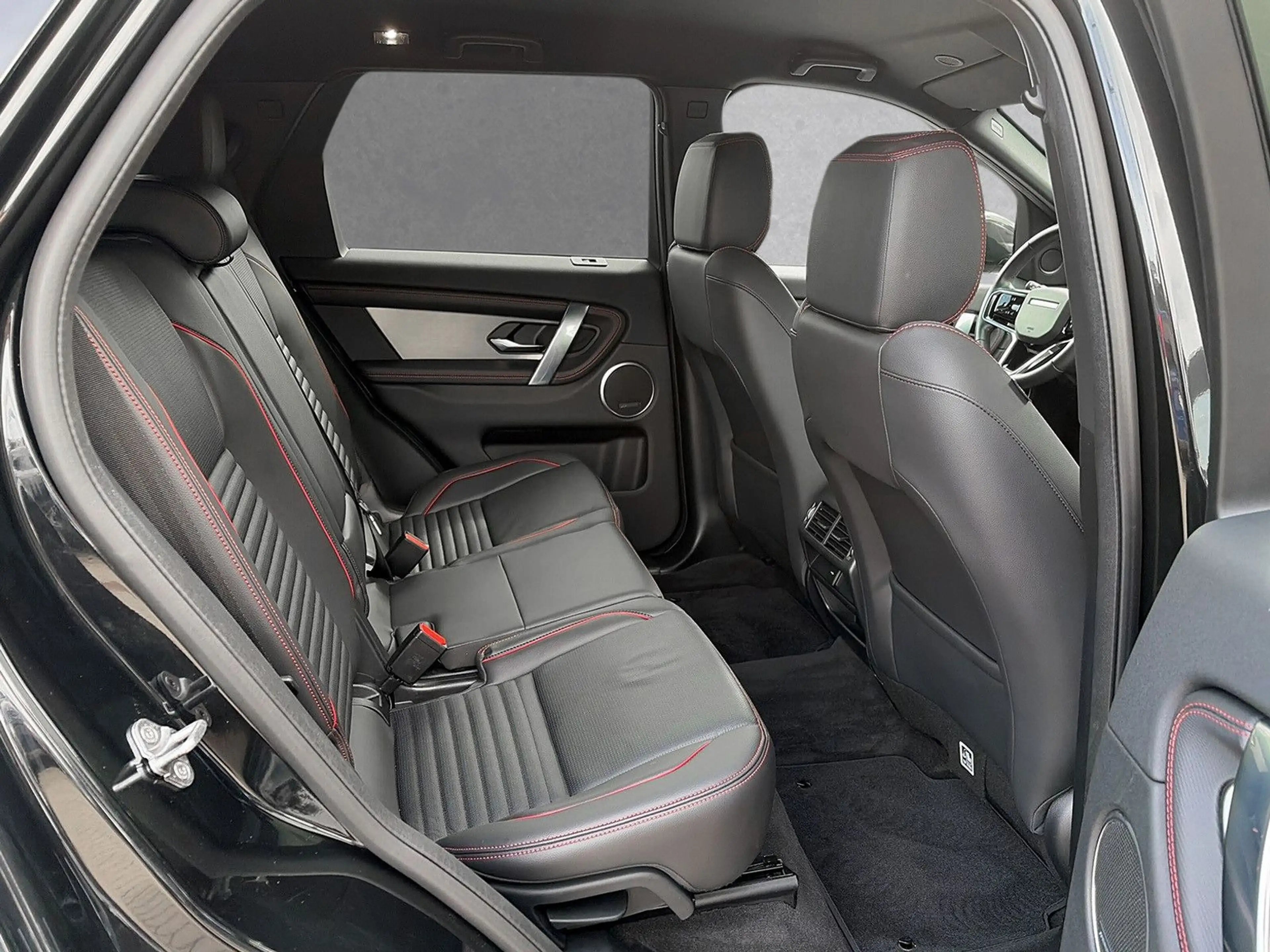 Land Rover Discovery Sport D200 R-DYNAMIC SE — photo 5