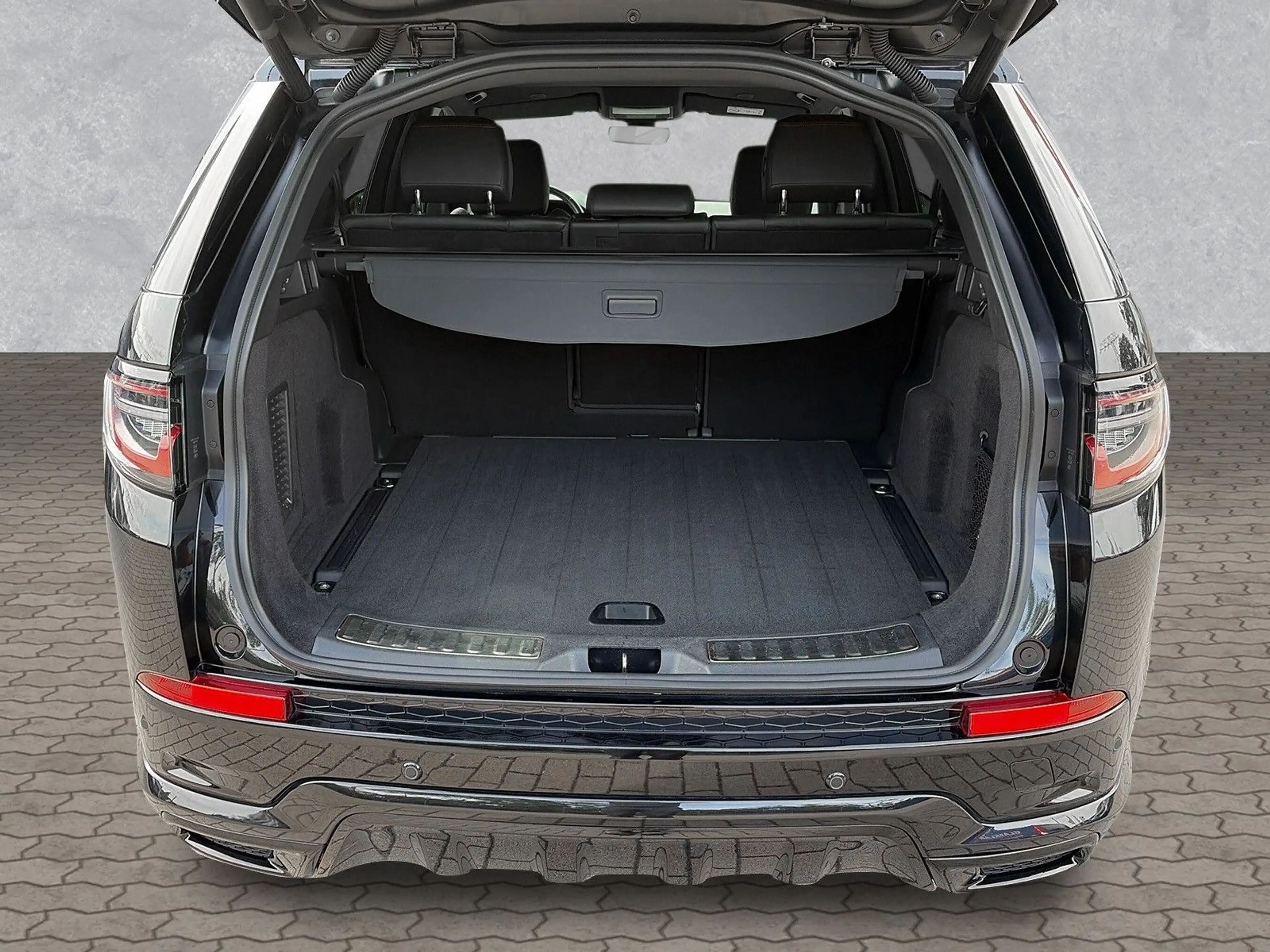 Land Rover Discovery Sport D200 R-DYNAMIC SE — photo 15