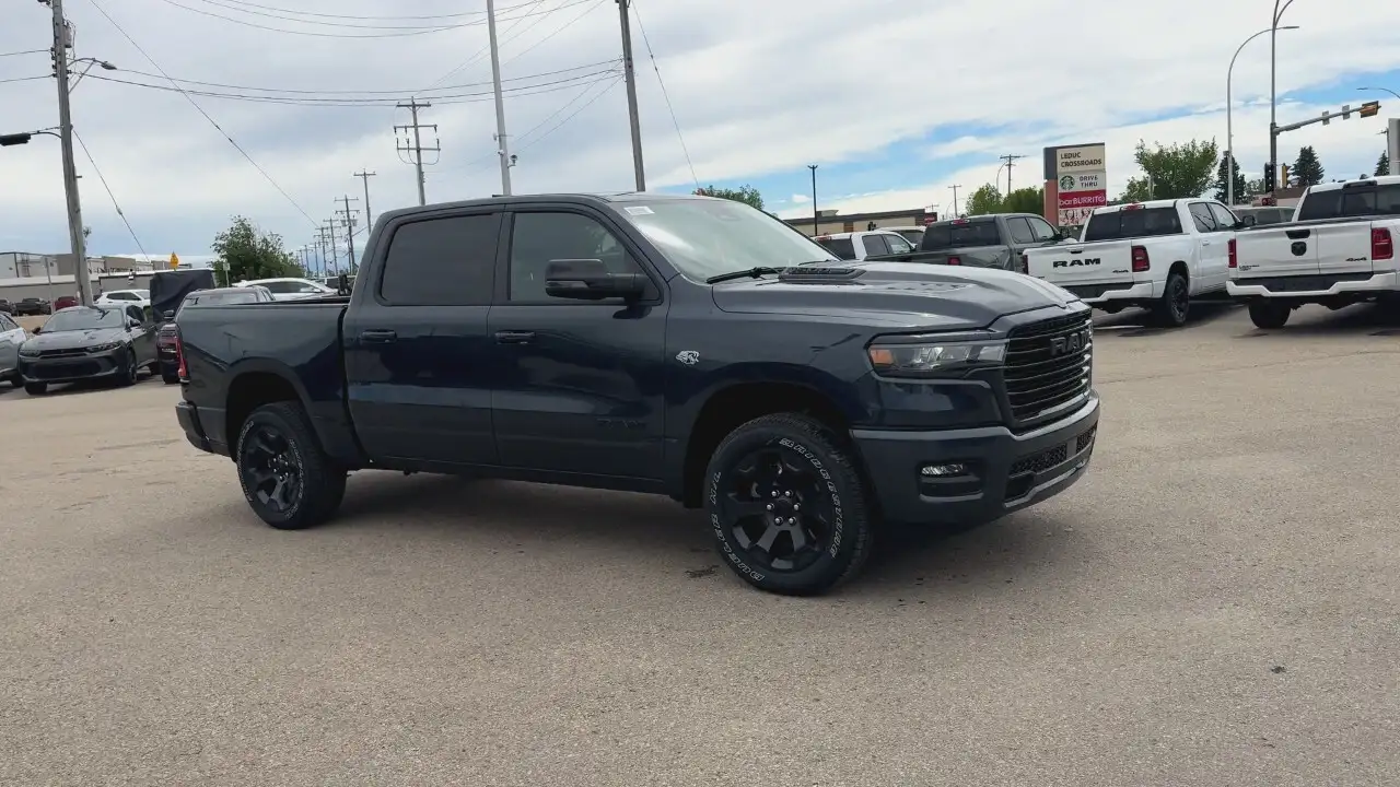 RAM 1500 снимка RAM 1500