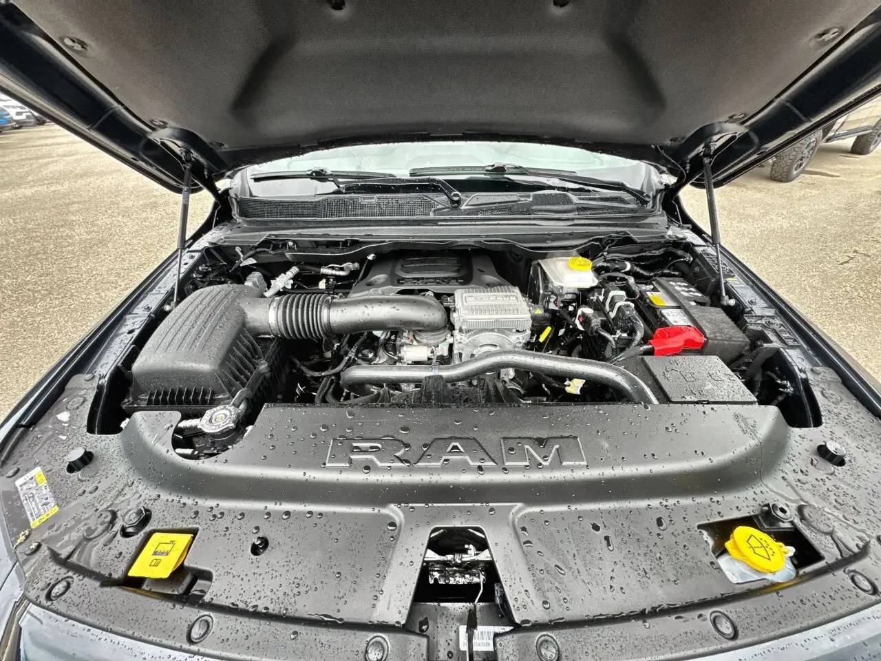 RAM 1500 снимка RAM 1500