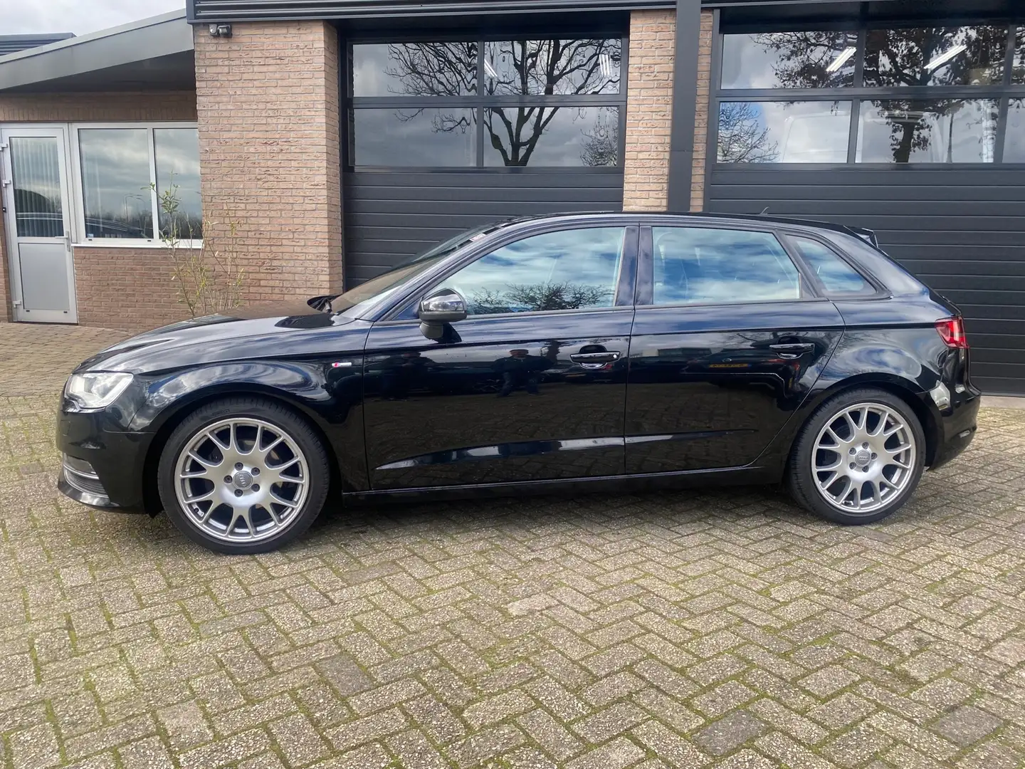 Audi A3 Sportback 2.0 TDI Ambition Pro Line S Nero - 2