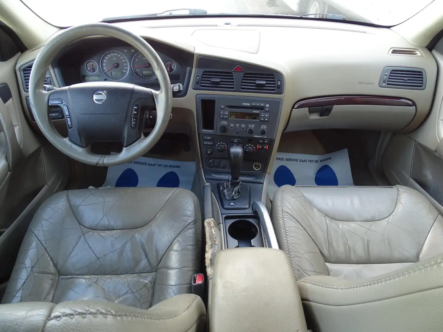 Volvo XC70 2.5 T Kinetic - AUTOMAAT - PANORAMADAK - YOUNGTIME Коричневий - 2