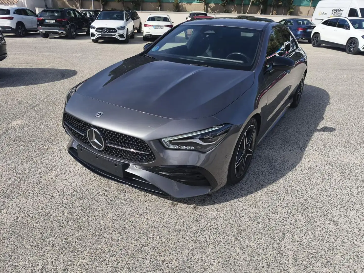 Mercedes-Benz CLA 200 Automatic AMG Line Advanced Plus Grey - 1