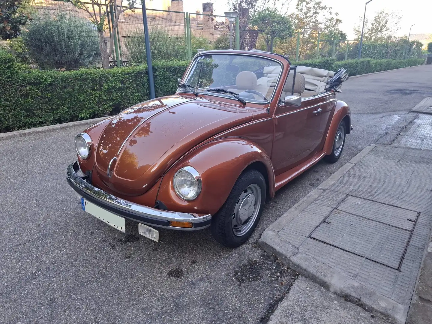 Volkswagen Käfer Escarabajo 1303 Cabriolet Karmann 1.6 50CV - 1
