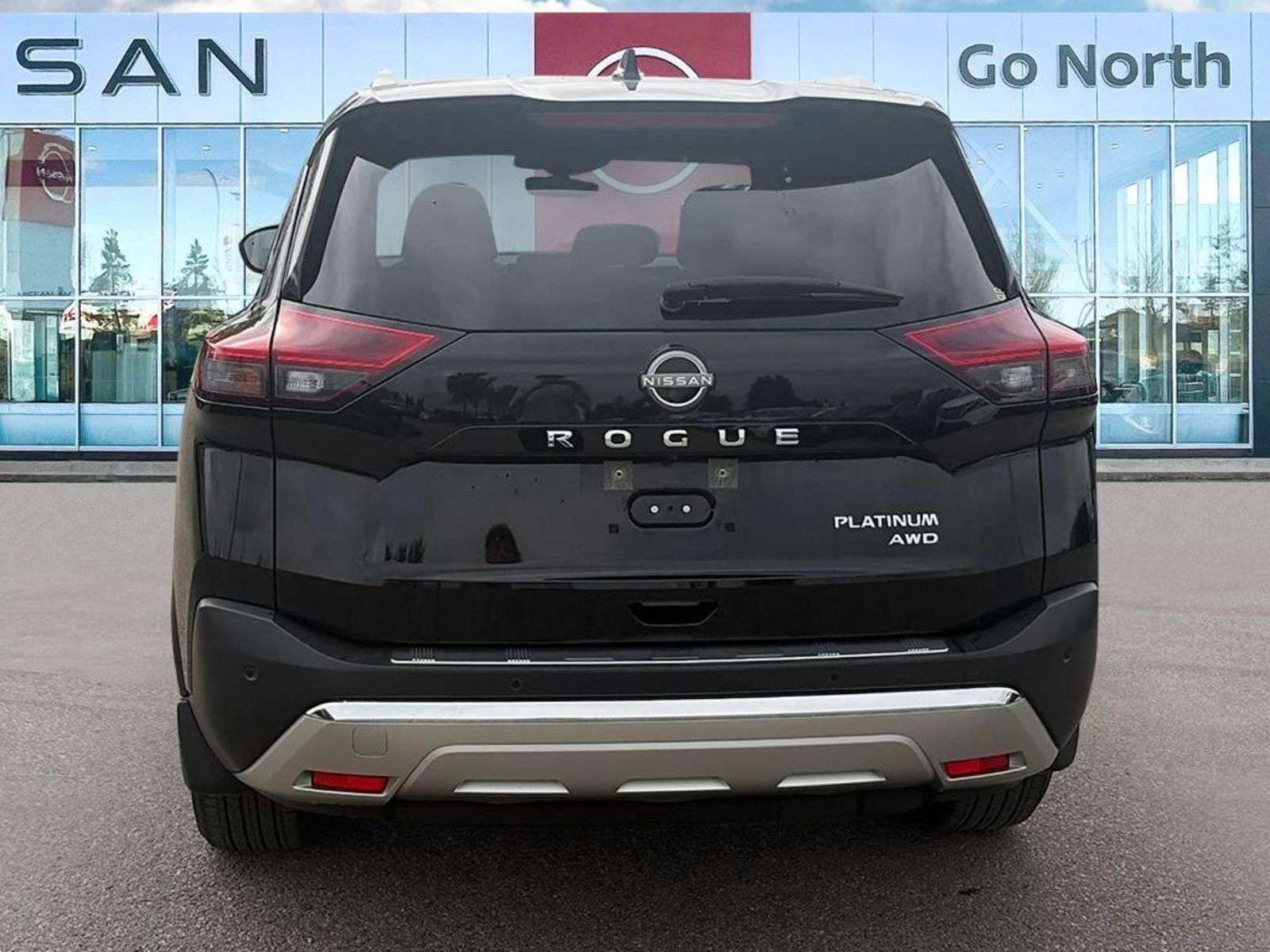 2023 Nissan Rogue Platinum — снимка 1