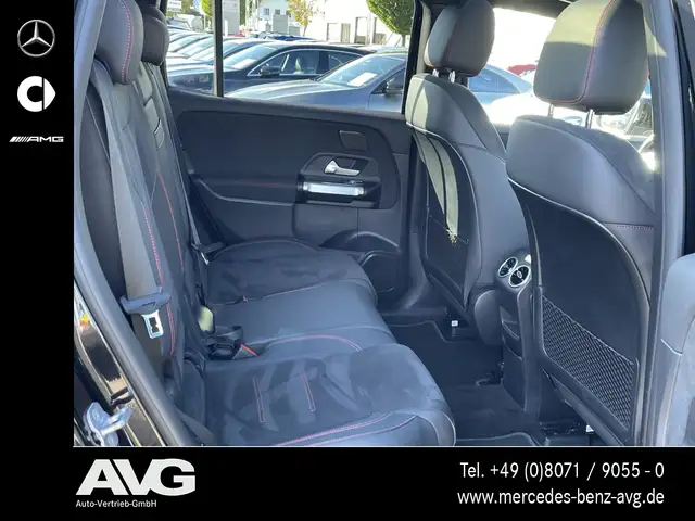 Mercedes-Benz EQB view 9