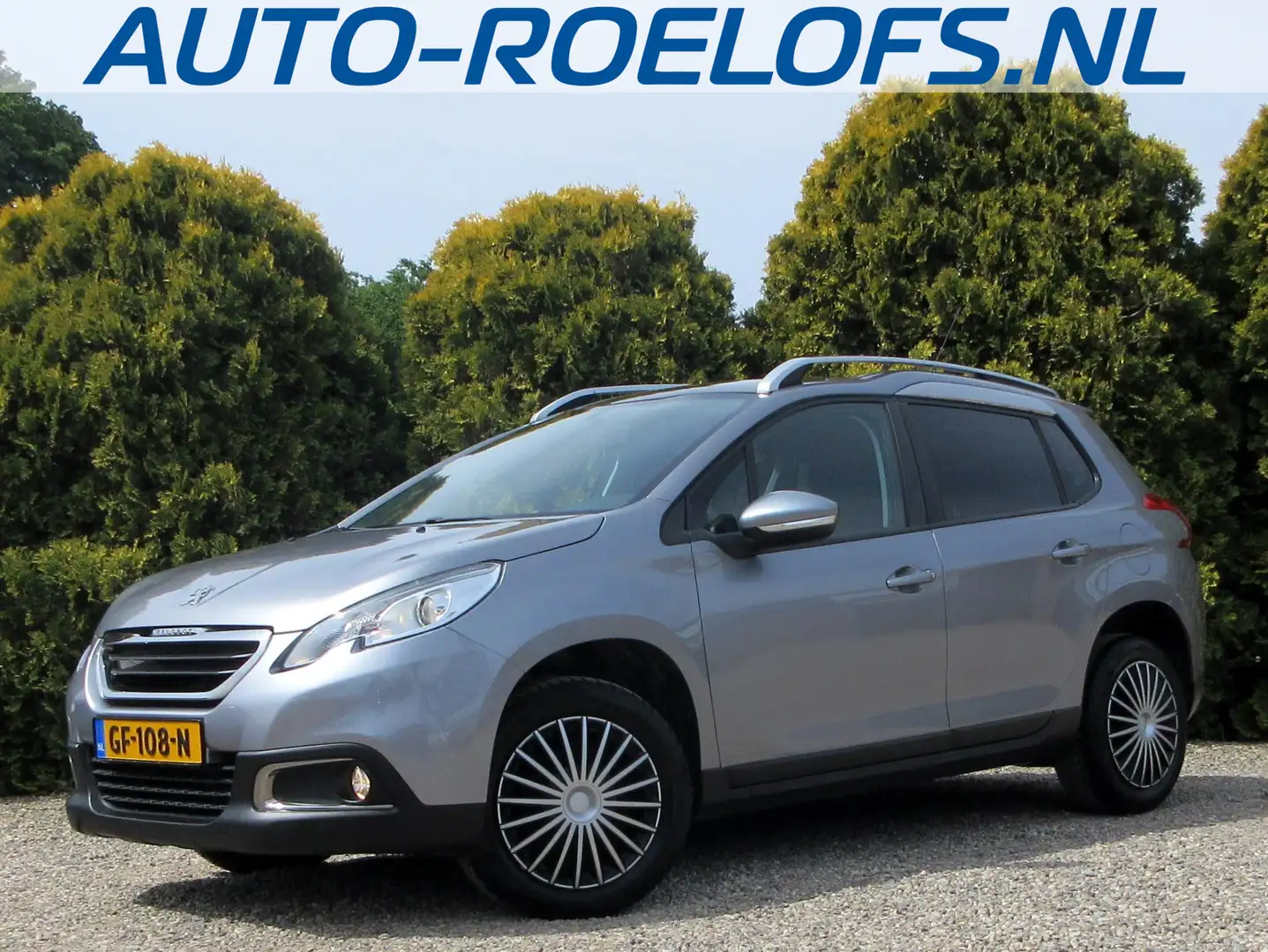 Peugeot 2008 1.2 PureTech Active Automaat*Navi*Pano.dak* Grijs - 1