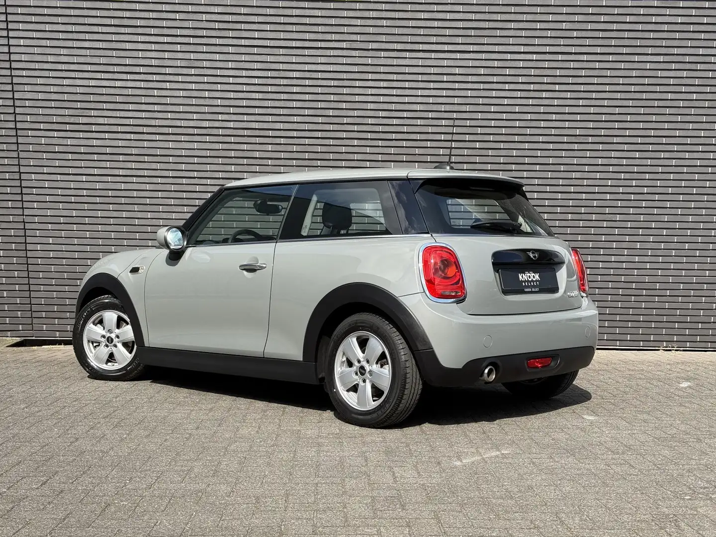 MINI Cooper 1.5 Gris - 2