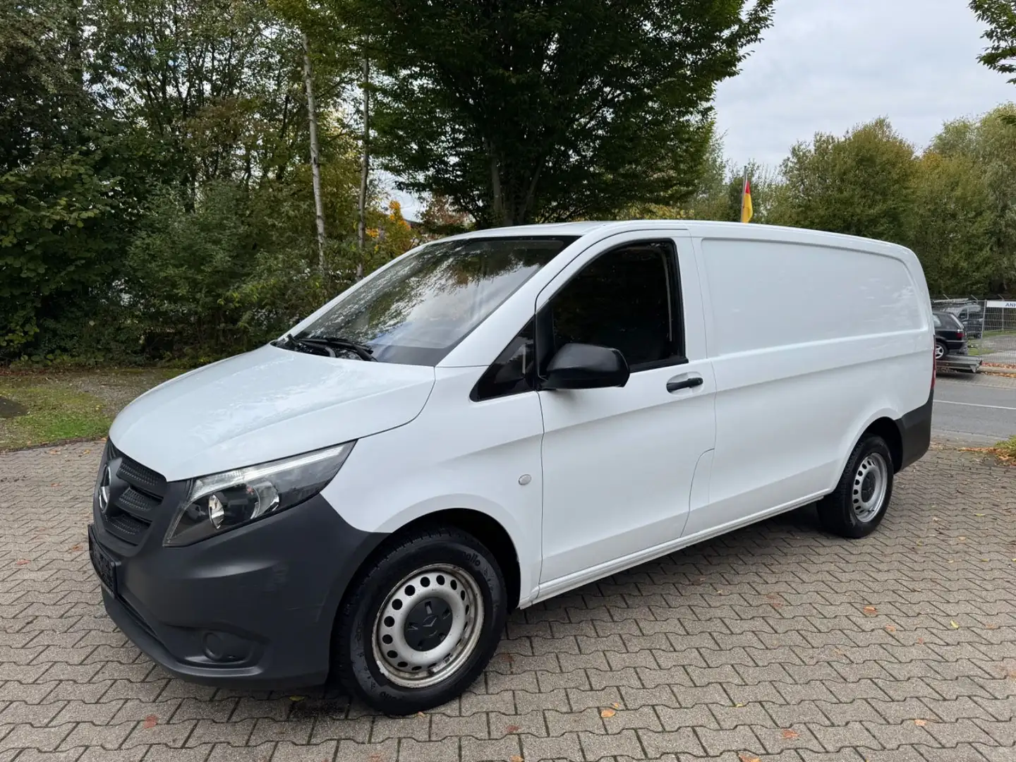 Mercedes-Benz Vito CDI Lang *3 Sitze *AHK 2,0 t Blanc - 1