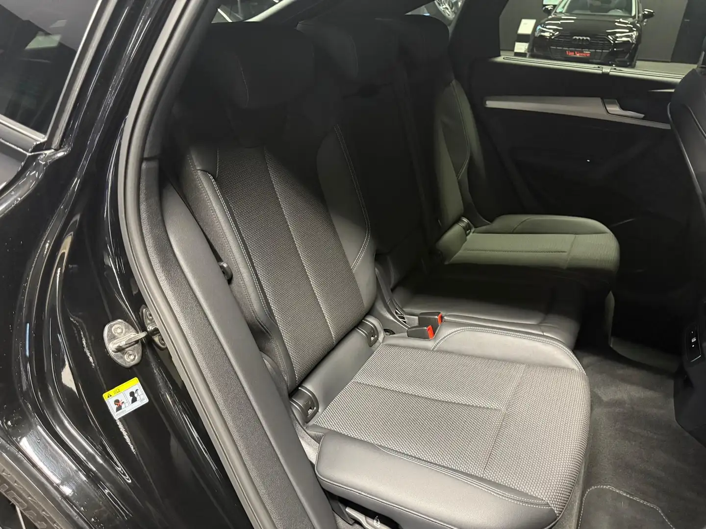 Audi Q5 Sportback 55 TFSI e 3X S-line 367PK|PANO|AUDI PRE Zwart - 2