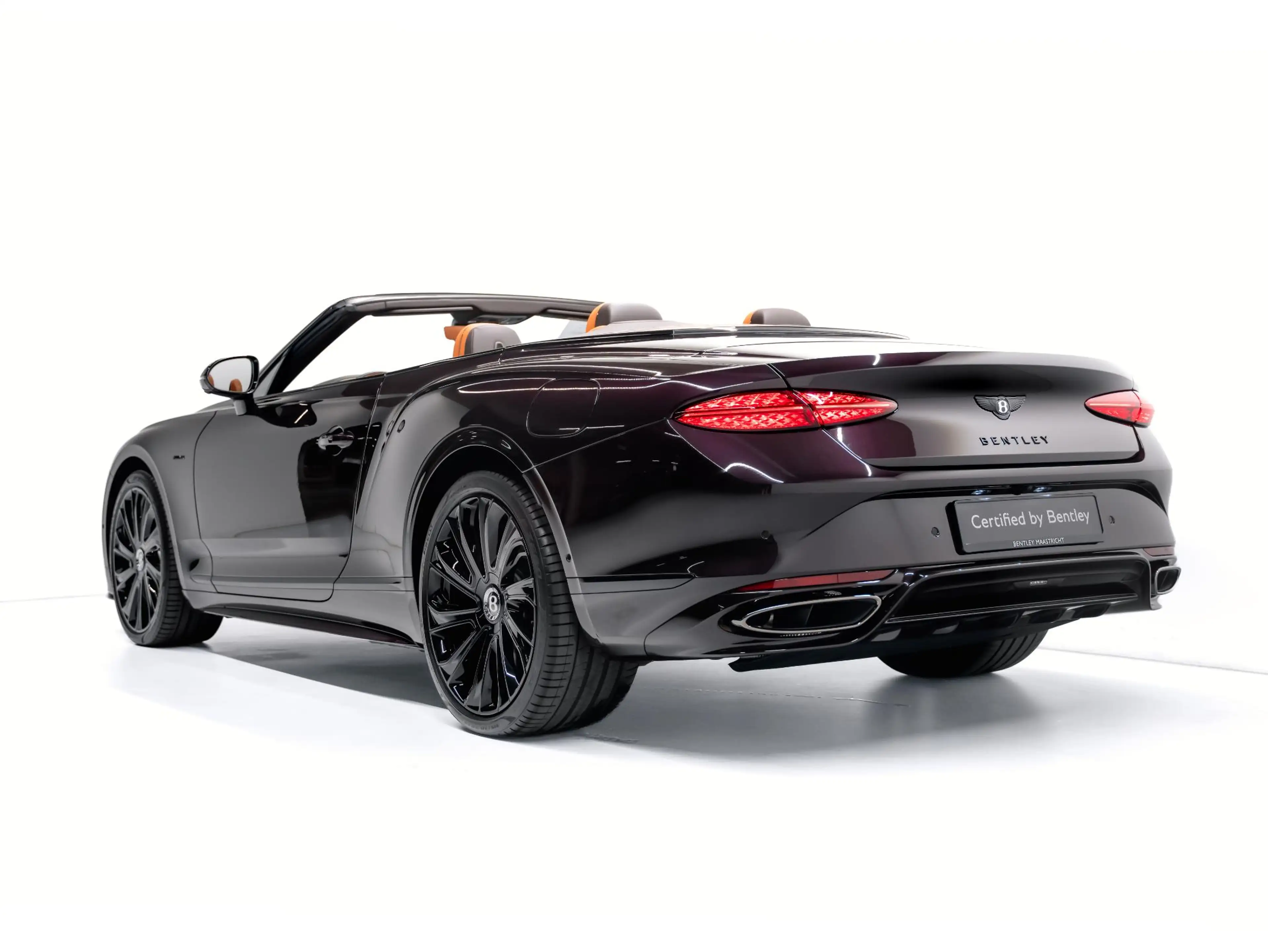 Bentley Continental GTC 4.0 V8 Hybrid Mulliner — photo 3