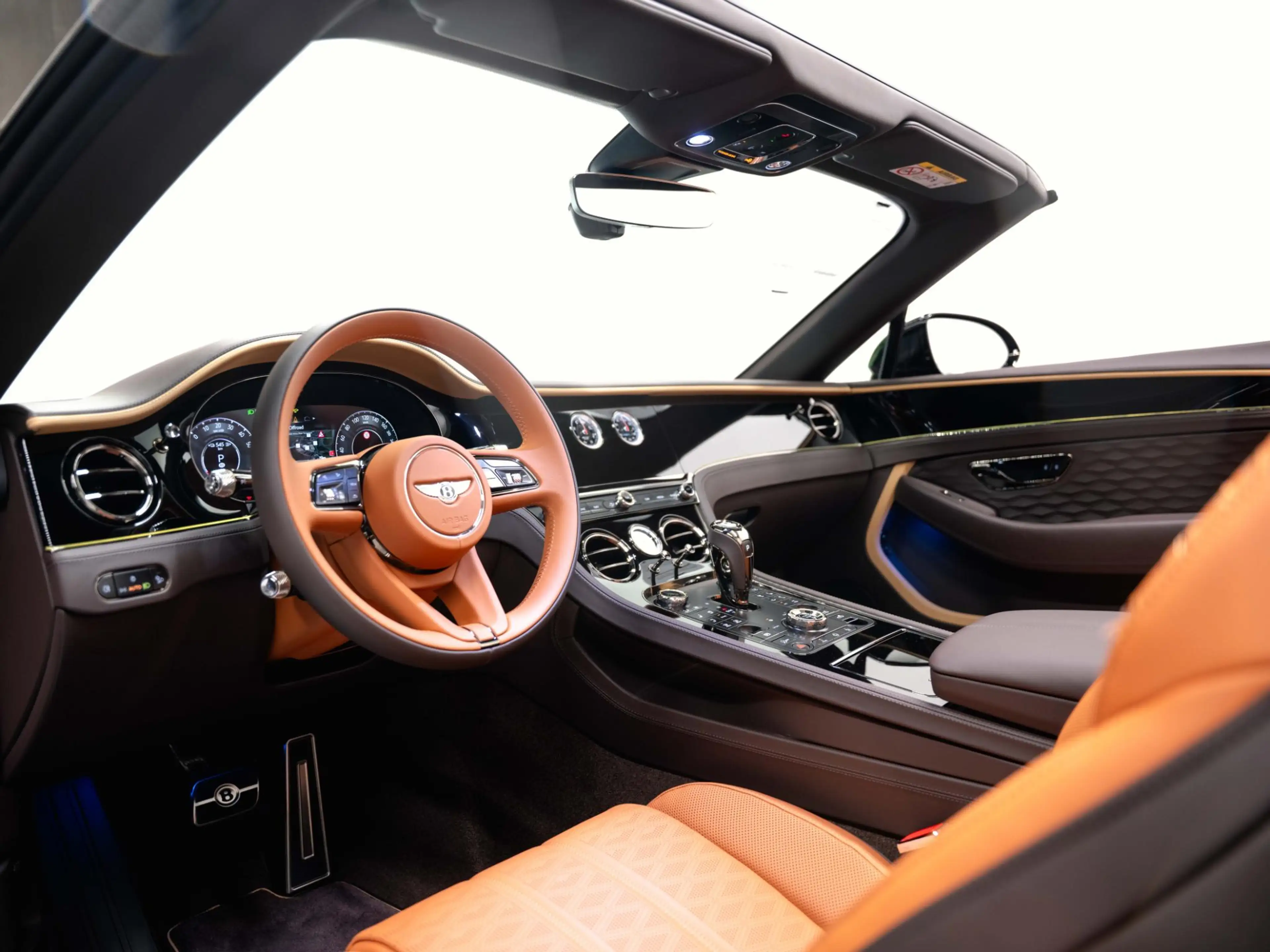 Bentley Continental GTC 4.0 V8 Hybrid Mulliner — photo 10