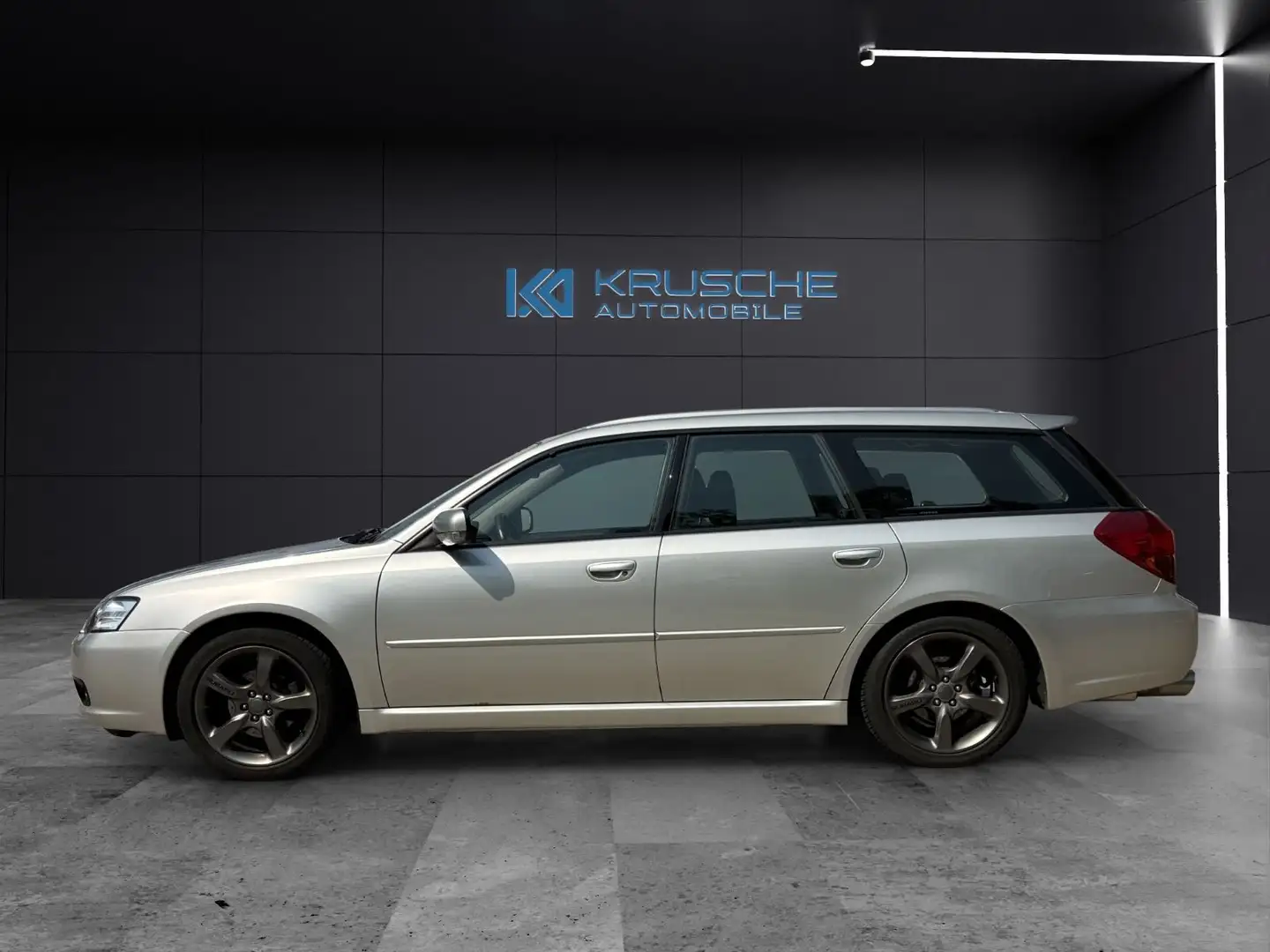 Subaru Legacy Kombi/ Outback 2.0 R Active*2.Hand*Klima* Silber - 2