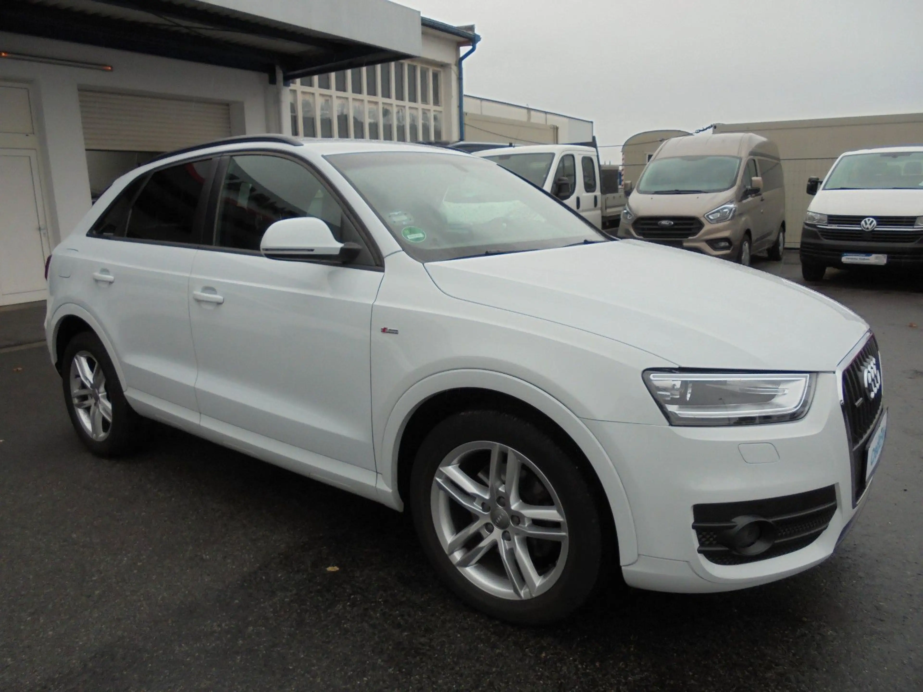 Audi Q3 2.0 TFSI S-line quattro — photo 8