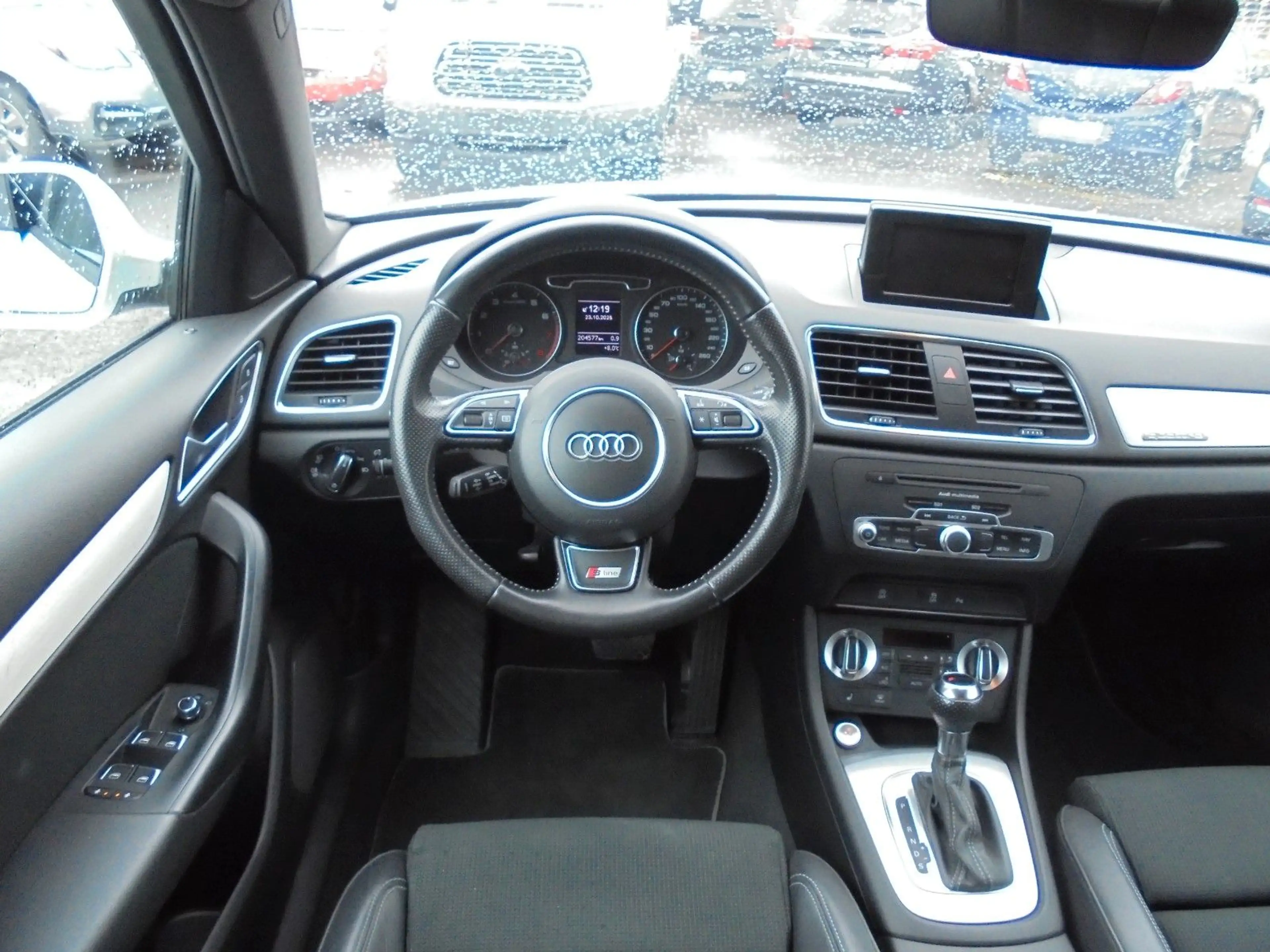 Audi Q3 2.0 TFSI S-line quattro — photo 13