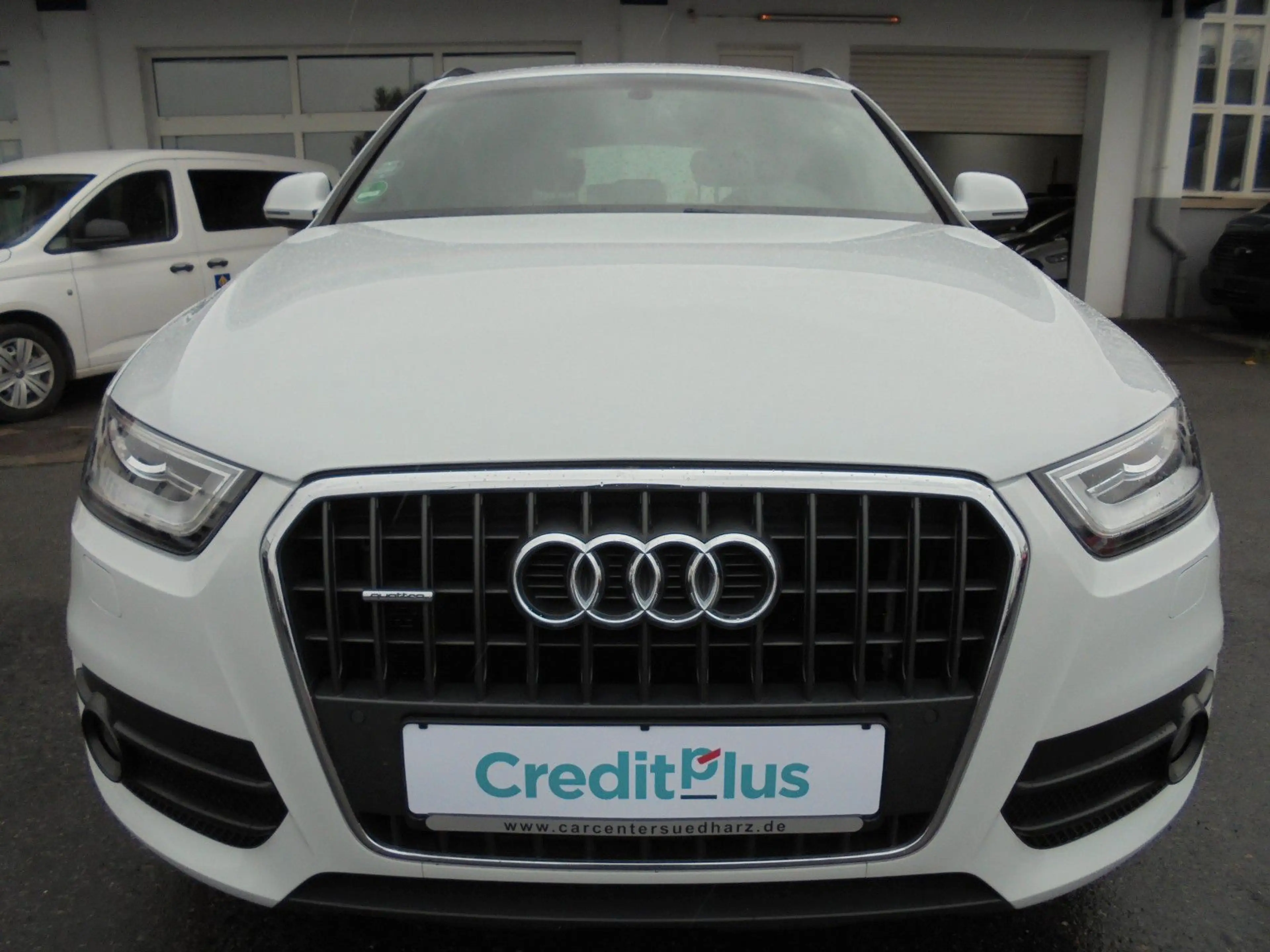 Audi Q3 2.0 TFSI S-line quattro — photo 10
