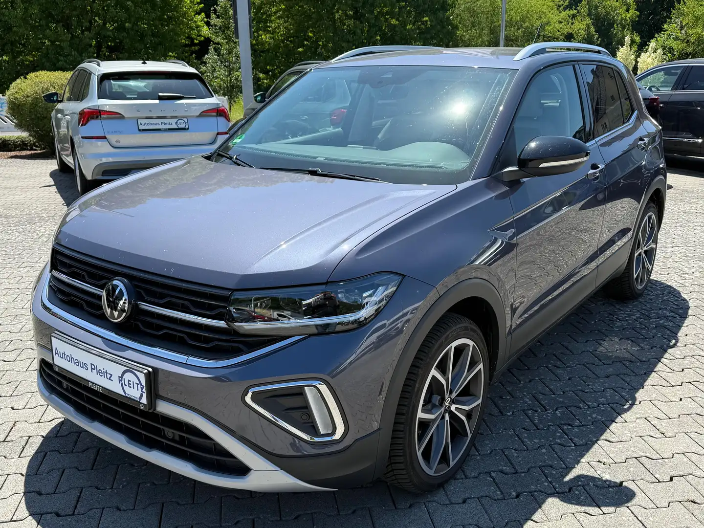 Volkswagen T-Cross 1.5 TSI 110 kW Style Grau - 2