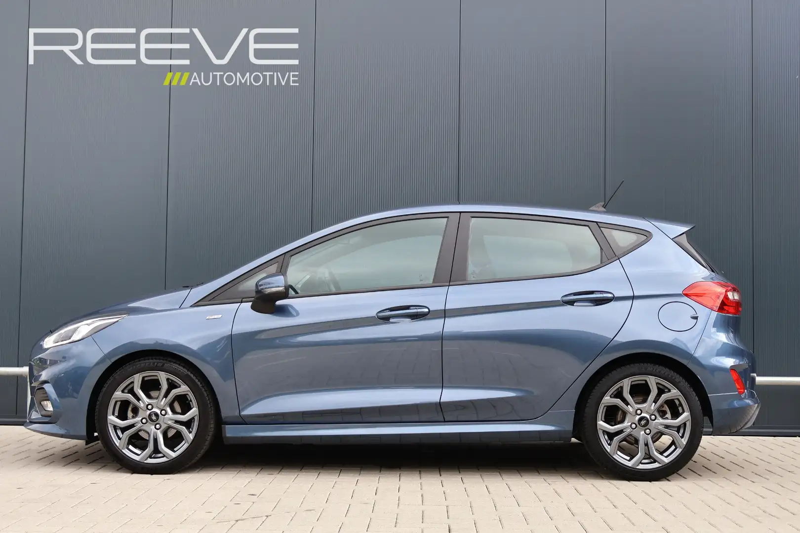 Ford Fiesta 1.0 EcoBoost 140pk ST-Line | Carplay | 17 Inch | C Blauw - 2
