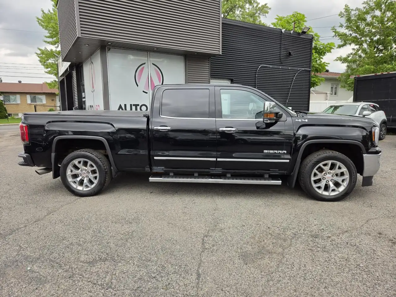 GMC Sierra 1500 снимка GMC Sierra 1500