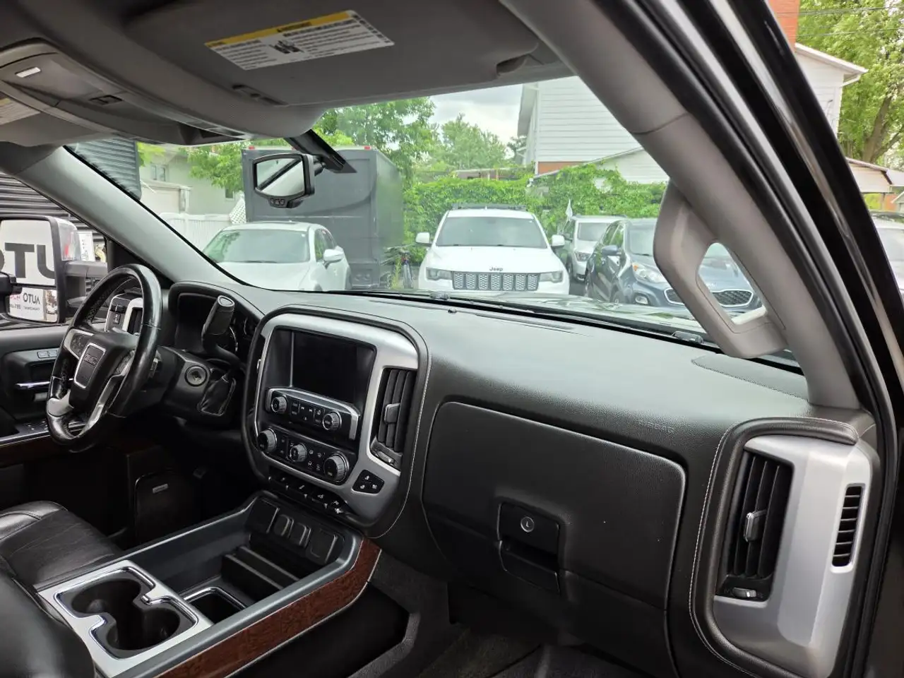 GMC Sierra 1500 снимка GMC Sierra 1500